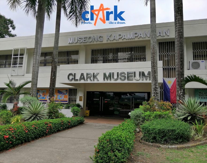 Clark Museum's entrance