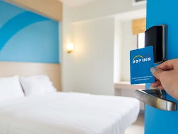 Standard Double Room at Hop Inn Hotel Cebu
