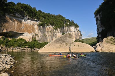River rafting at Governor's Rapid
