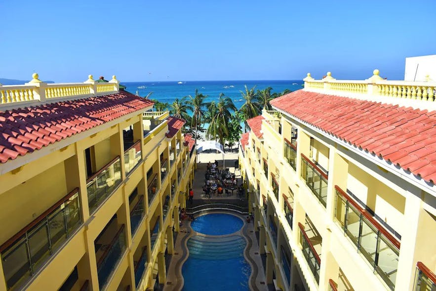 Golden Phoenix Hotel Boracay