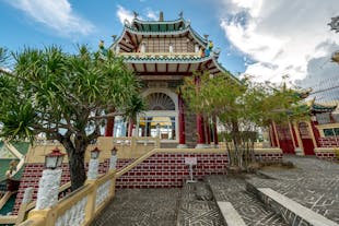 Take a stroll at the Taoist Temple