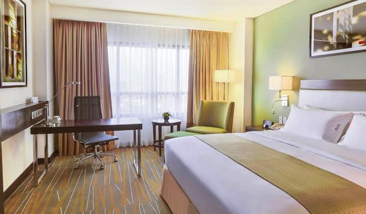 Standard Room at Holiday Inn & Suites Makati, Philippines