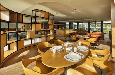 Fill yourself with good food at Cafe Q Tagaytay