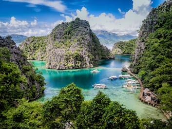 See the breathtaking natural attractions of Coron Palawan