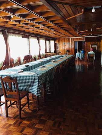 Uyami's Greenview Lodge & Restaurant 