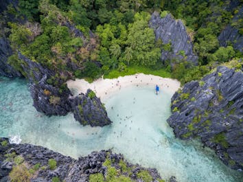 Have a chance to discover the Hidden Beach at El Nido Palawan