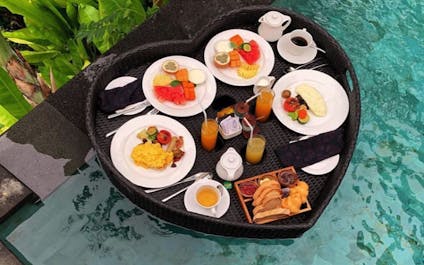 Avail a floating breakfast at Karuna El Nido Villas