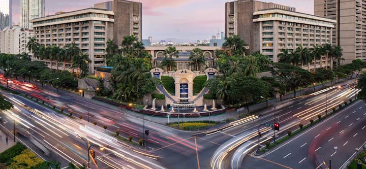 Greenbelt Mall - Fairmont Makati luxury Hotel