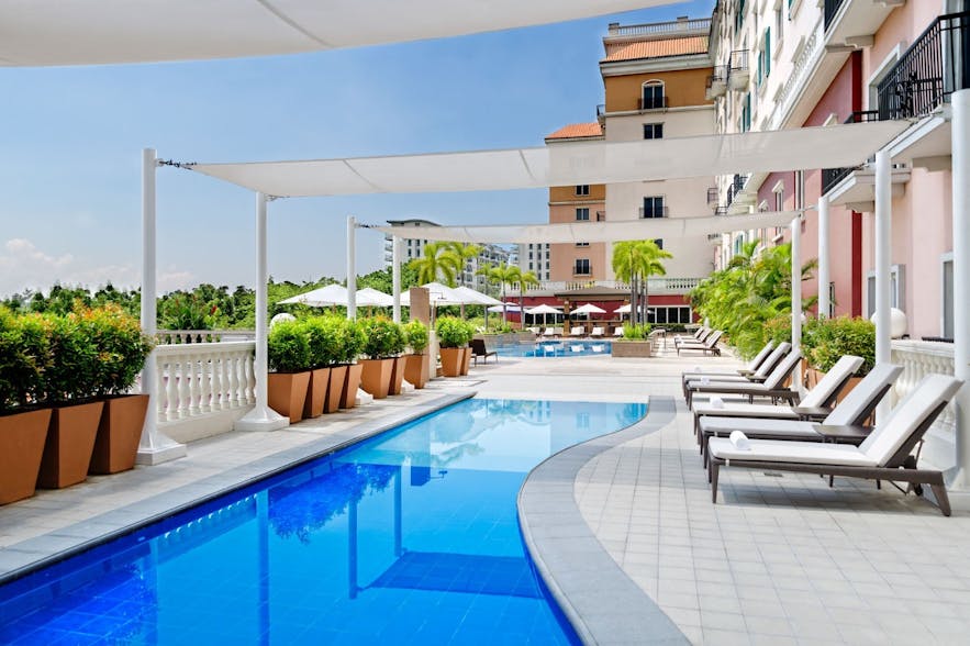 Manila Marriott Hotel's pool with ramp