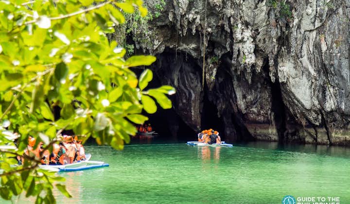 Tourists entering the Puerto Princesa Underground River