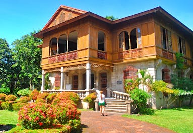 Freely explore the Balay Negrense ancestral house