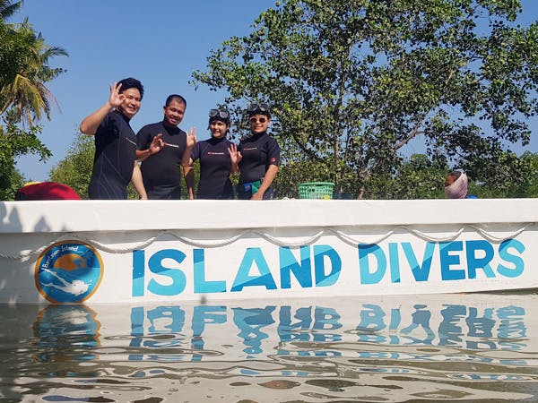 Island Divers Bantayan