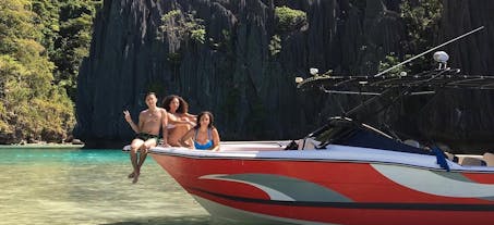 El Nido Seaduction Premium Speedboat Island Hopping Half-Day Shared Tour with Transfers