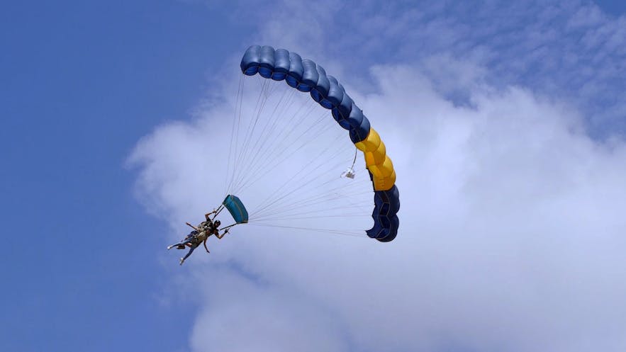 Tandem skydiving at PIHABF