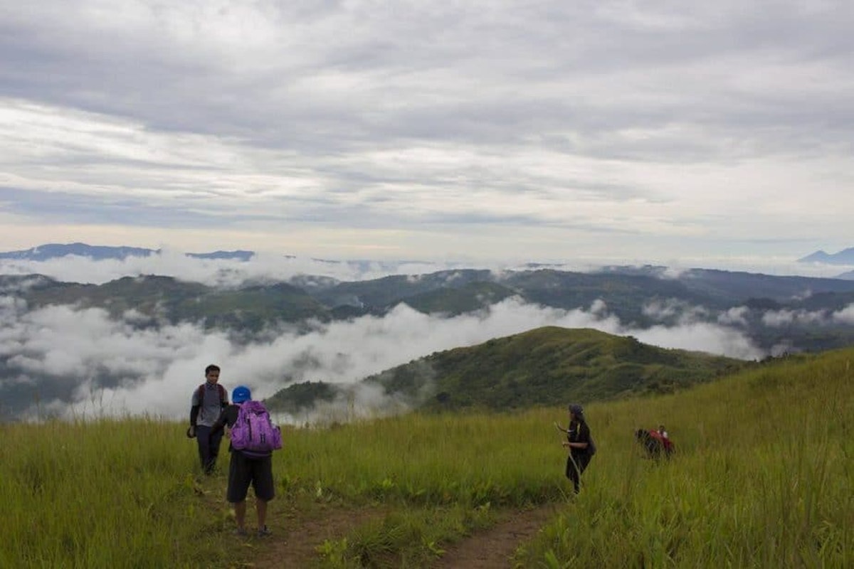 Mt. Batolusong Rizal Day Hike with Transfers from Manila ...