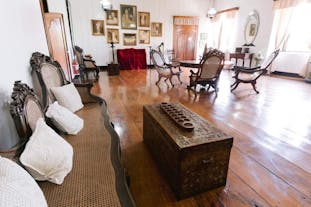 Historical 3-Day Vigan Tour Package at Villa Angela with Traditional Attire Rental