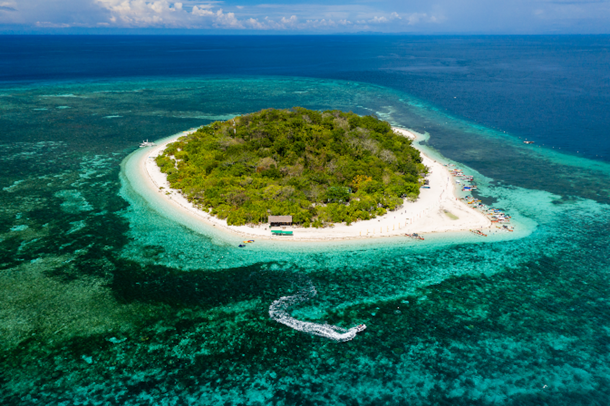 Camiguin Island Hopping Tour to White Island, Katunggan Park & Mantigue ...