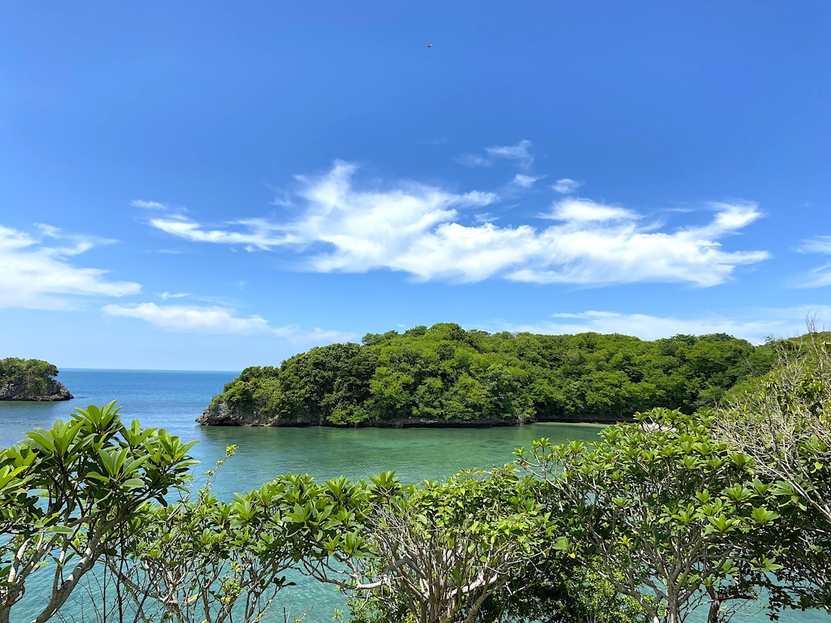 Guimaras Island Hopping Tour with Sea Transfers from Iloilo | Natago ...